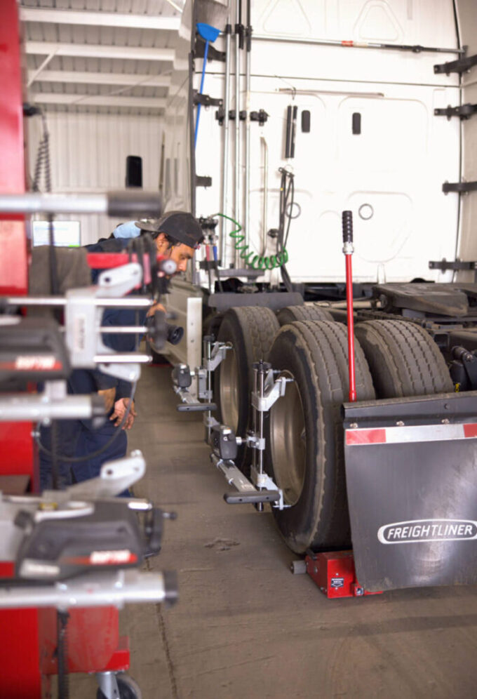 truck repair services in bakersfield
